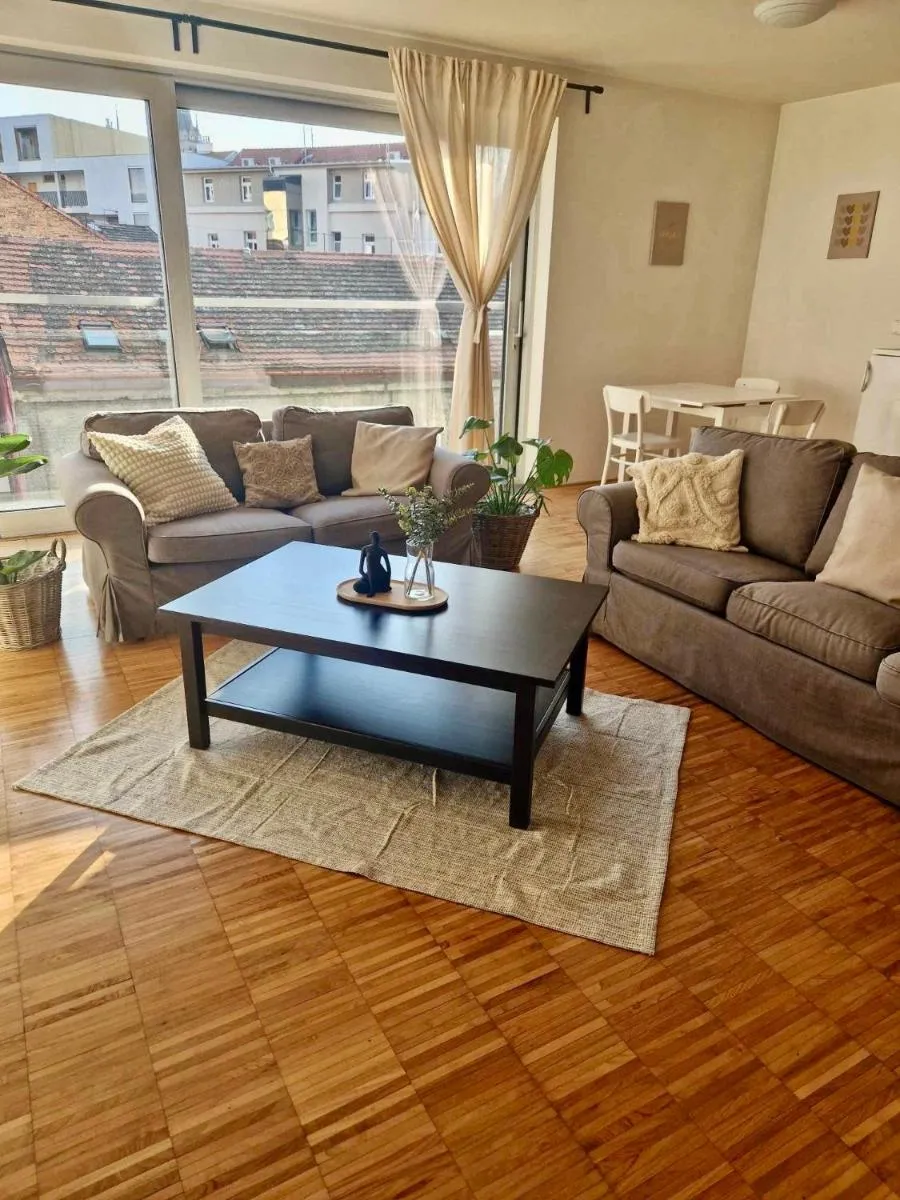 Image 6 of Spacious Apartment near City Center with Balcony and Garage Parking