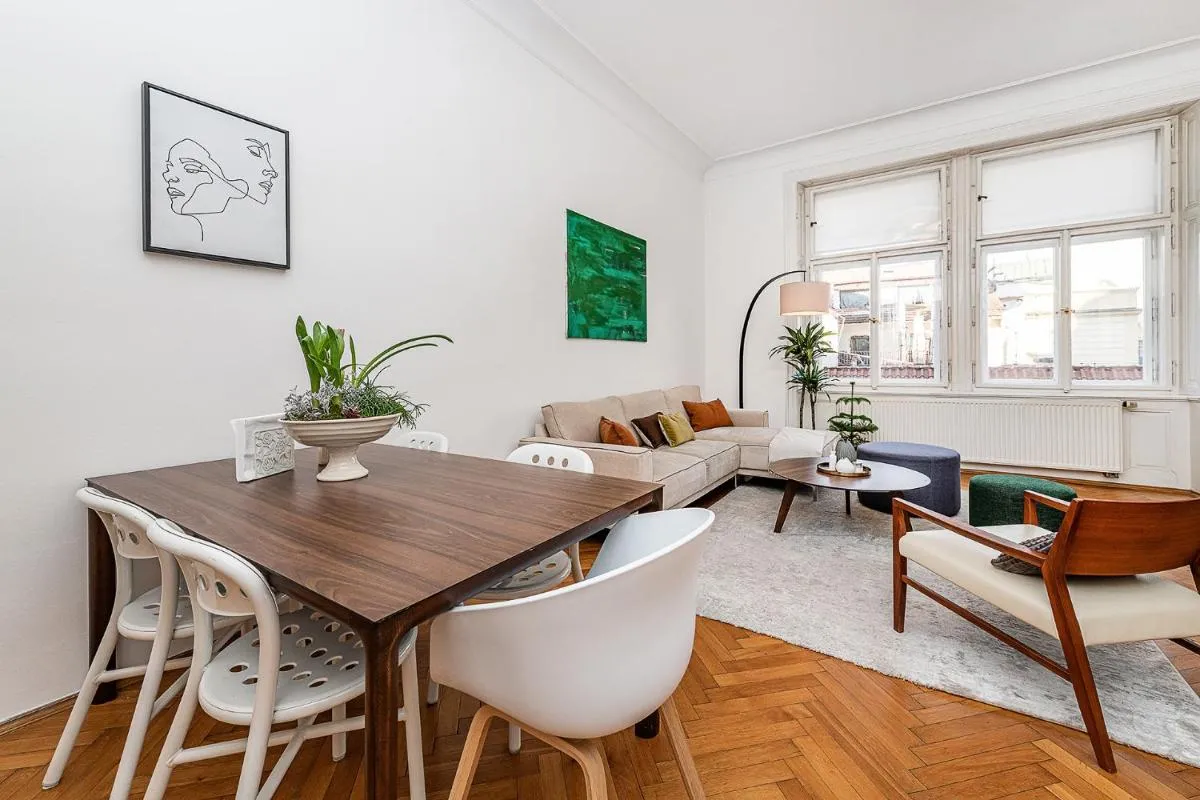 Image 4 of Spacious two-bedroom apartment in Old Town