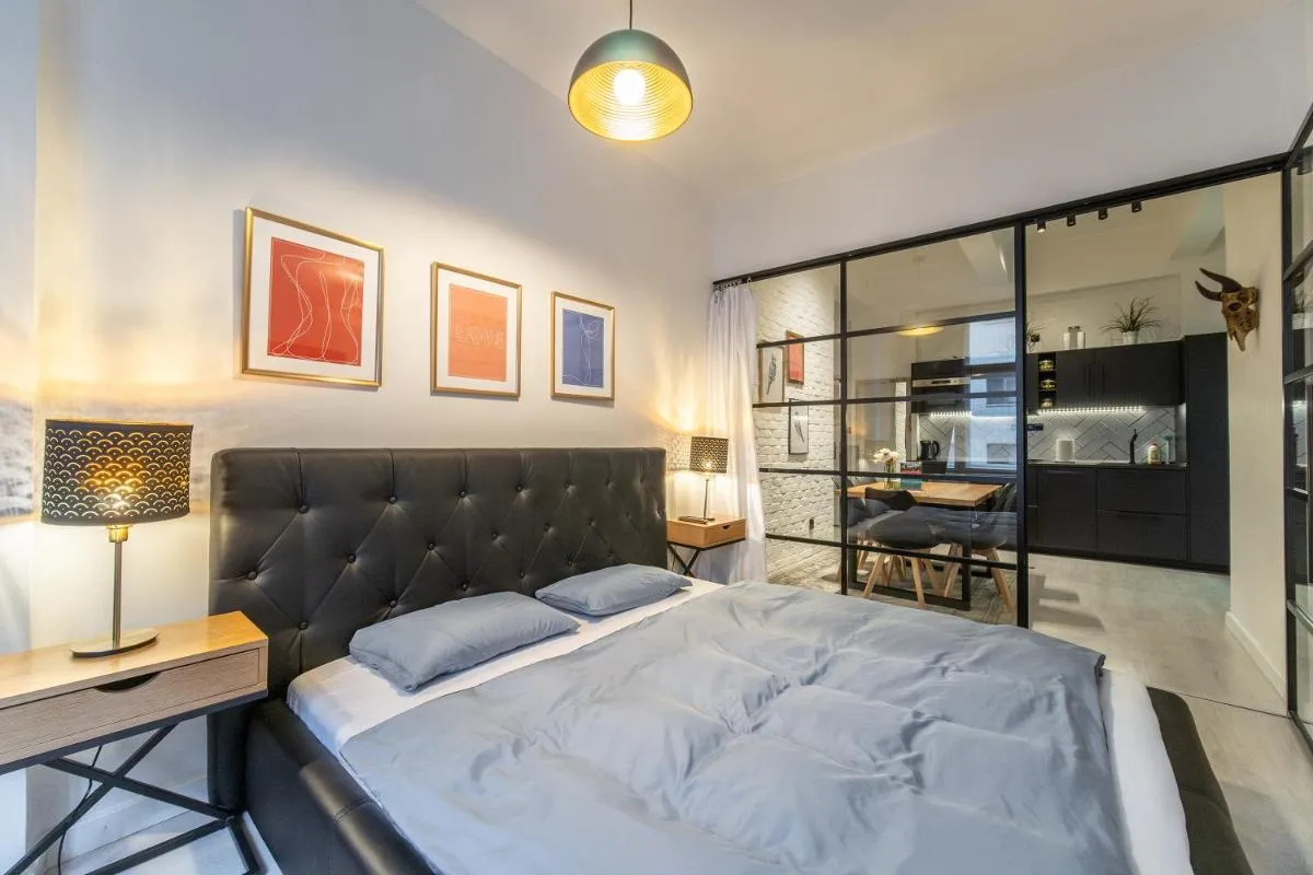 Image 2 of Sunny Central Apartment on Wenceslas Square by easyBNB