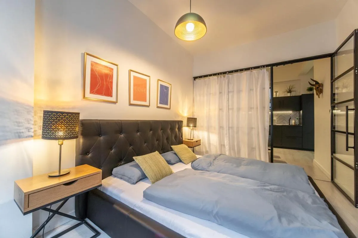 Image 3 of Sunny Central Apartment on Wenceslas Square by easyBNB
