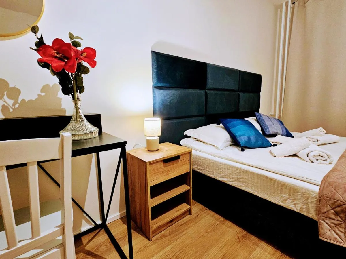 Image 2 of TERRACE-VIEW LUXURY 5 HOTEL-STYLE APARTMENTS, 20 mins to Centre, Gym, Reception, Free Parking, Roof Terrace & Game Room