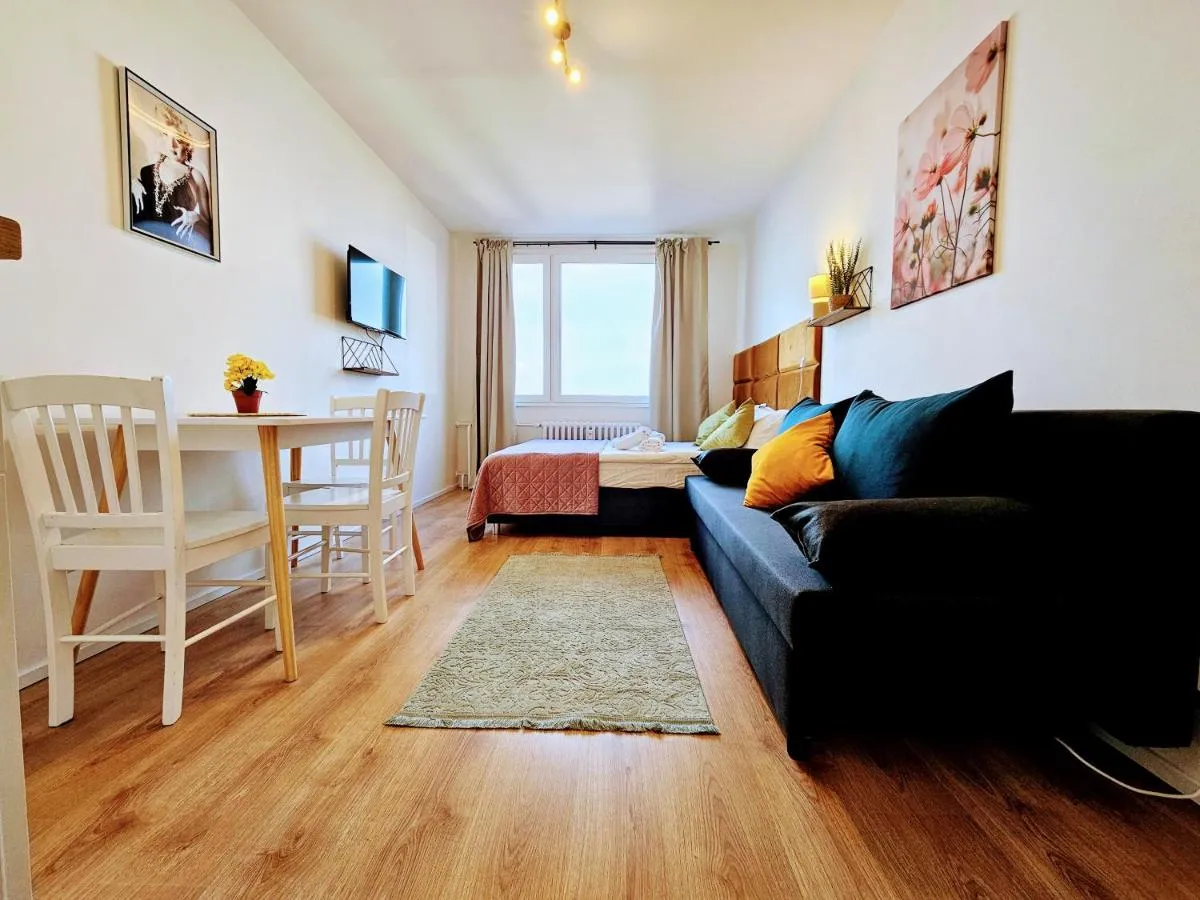 Image 6 of TERRACE-VIEW LUXURY 5 HOTEL-STYLE APARTMENTS, 20 mins to Centre, Gym, Reception, Free Parking, Roof Terrace & Game Room