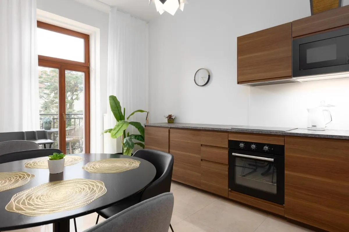 Image 3 of Tichý apartmán v centru města u metra s balkónem a parkováním
