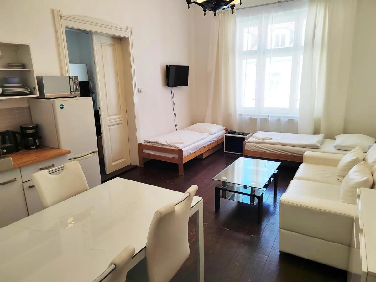 Image 3 of Tower Apartment