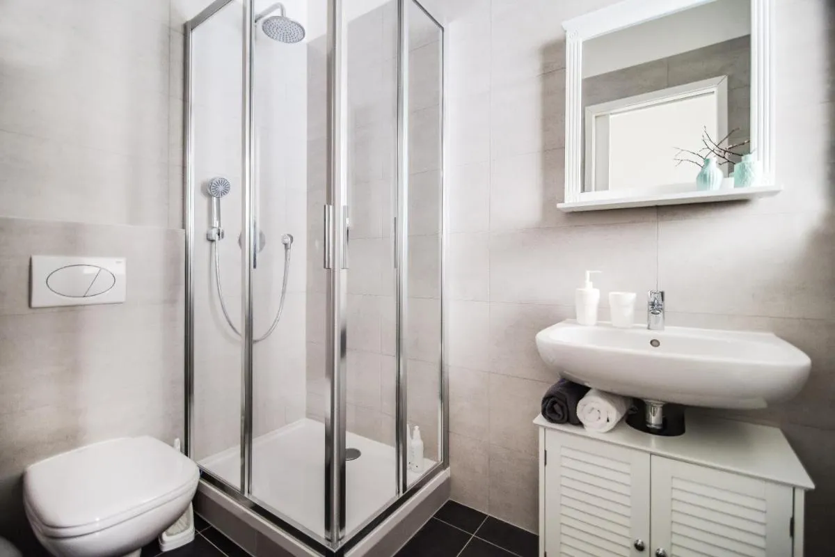 Image 6 of Trendy Local Apartment