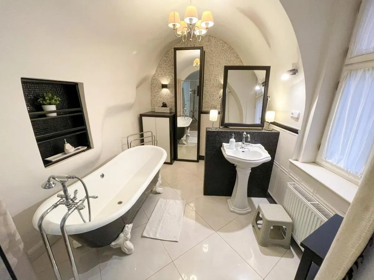 Image 2 of U Obecního dvora – Old Town Apartment