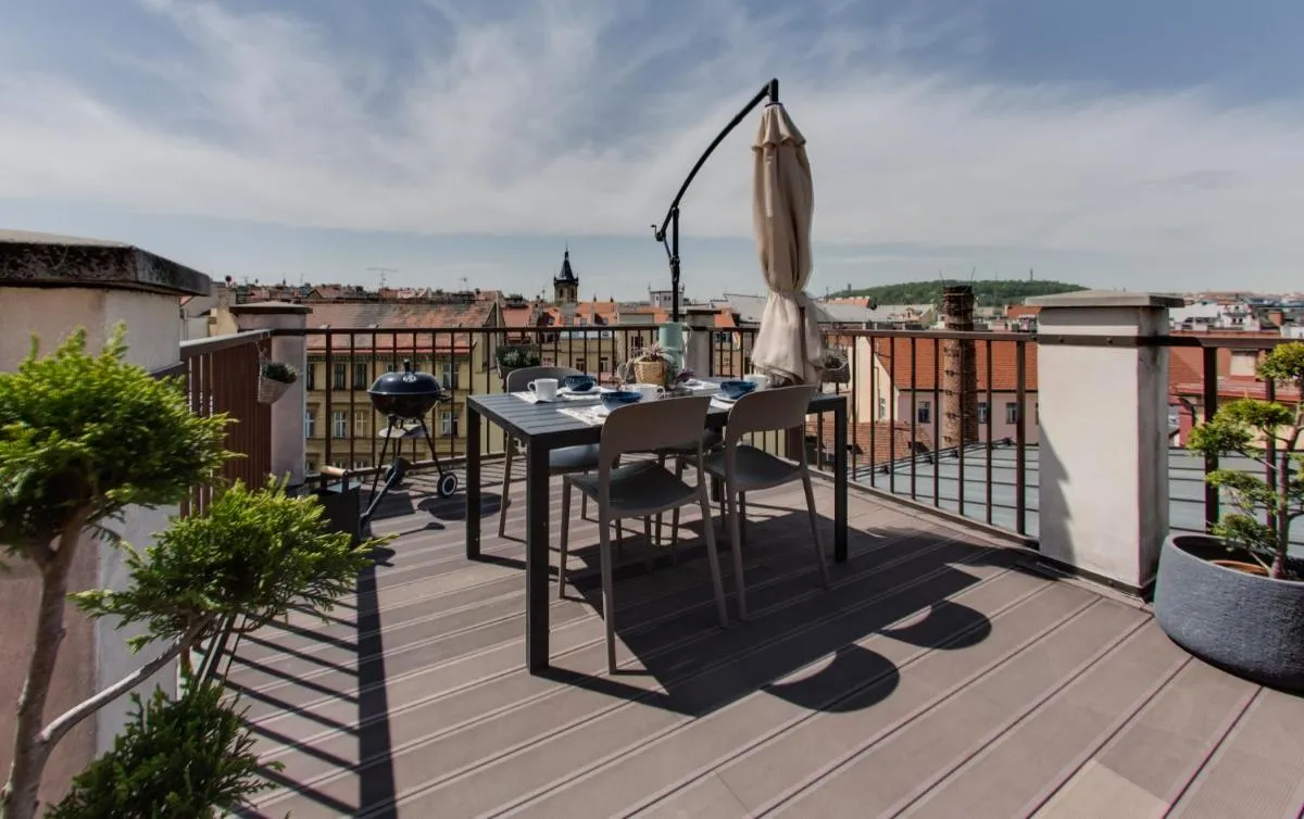 Image 5 of Ultimate Prague 1 experience – Duplex, Roof Top Terrace, Prague Castle View, free parking over weekends
