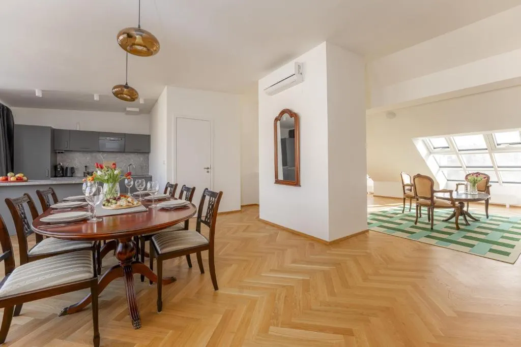 Image of Visit Oomph Apartments