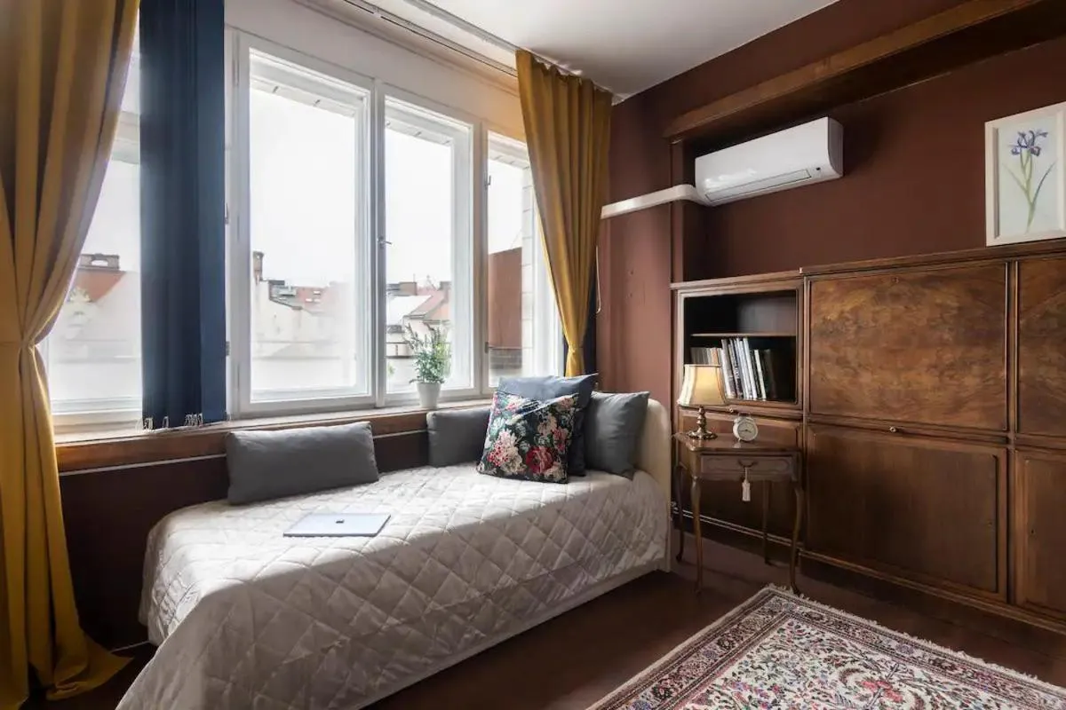 Image 6 of Waterfront River Side Roof Top Apartment – Terrace with city view