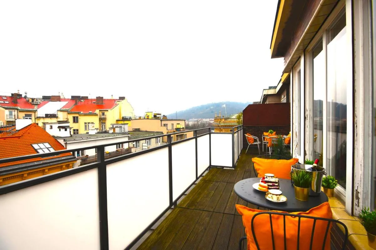 Image 5 of Waterfront River Side Roof Top Apartment – Terrace with city view