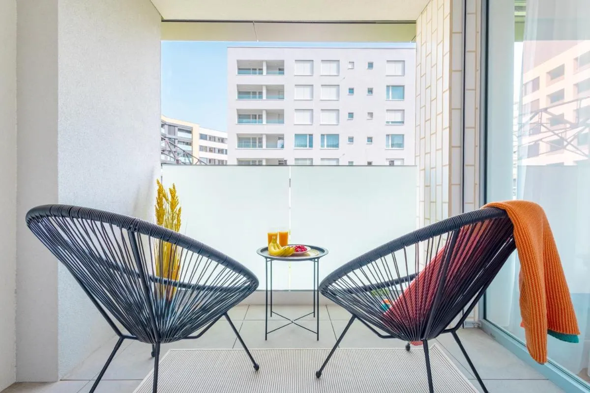 Image 5 of Yellow Apartment – Balcony, Free Parking, by Gravity Prague