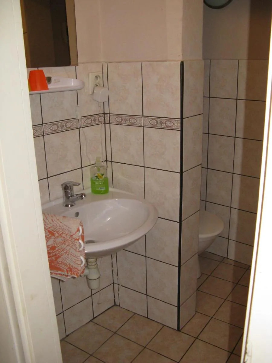 Image 4 of Zderaz