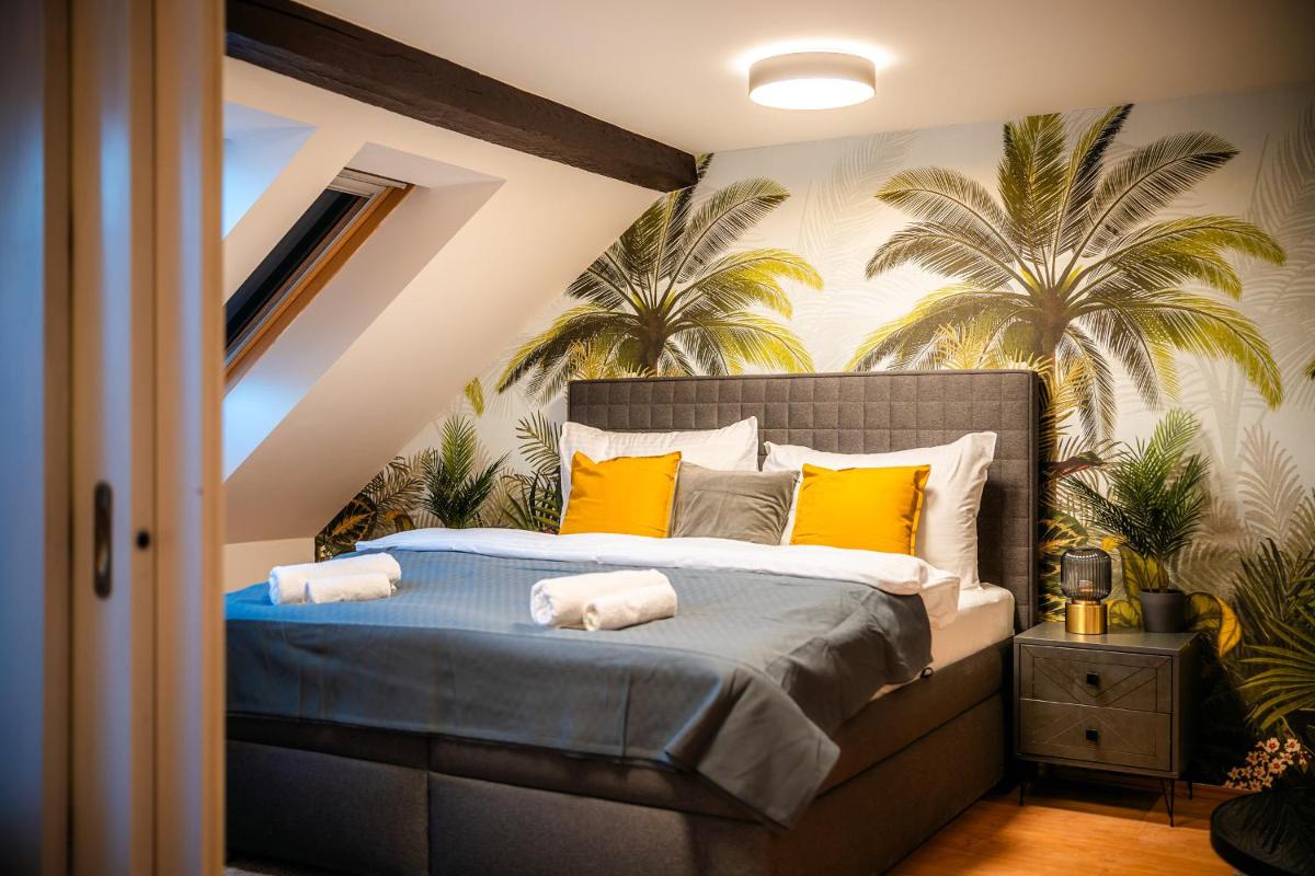Image 6 of A/C LUX Rooftop APT 6BR+3.5Bath Wenceslas square