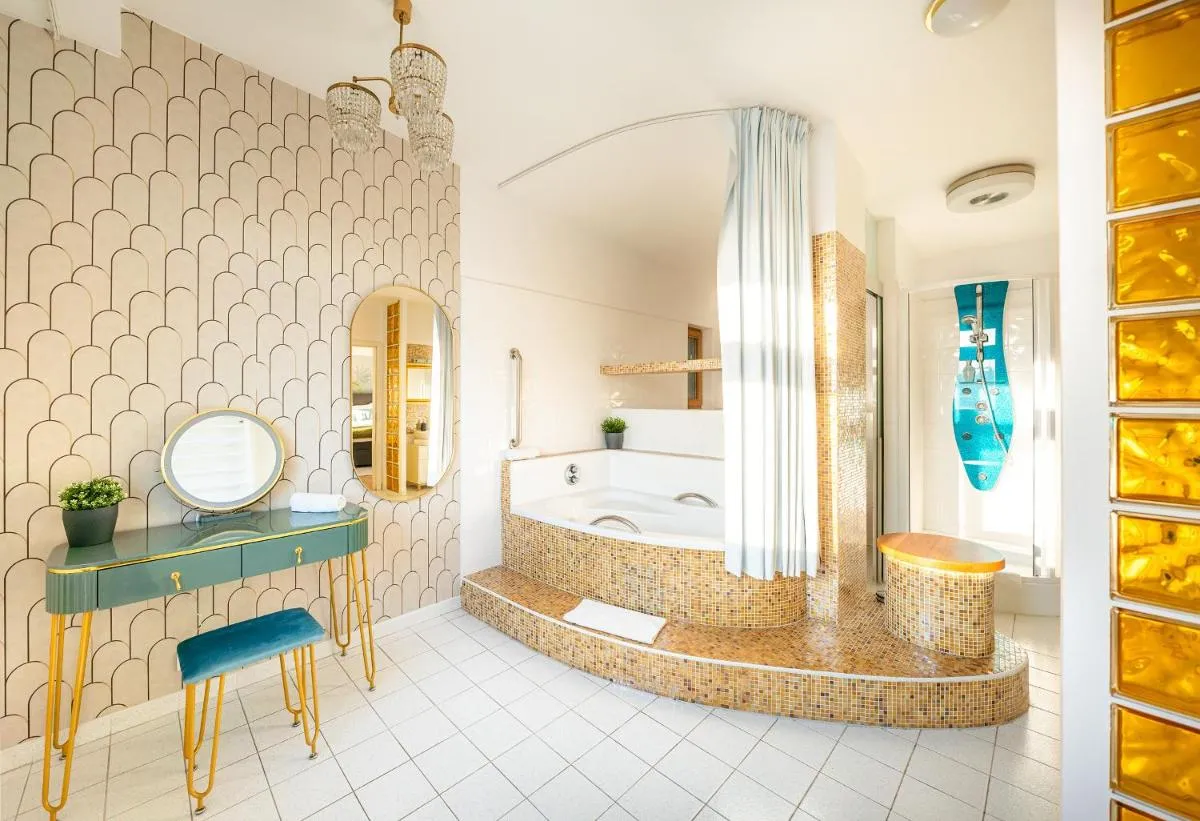 A/C LUX Rooftop APT 6BR+3.5Bath Wenceslas square - 3