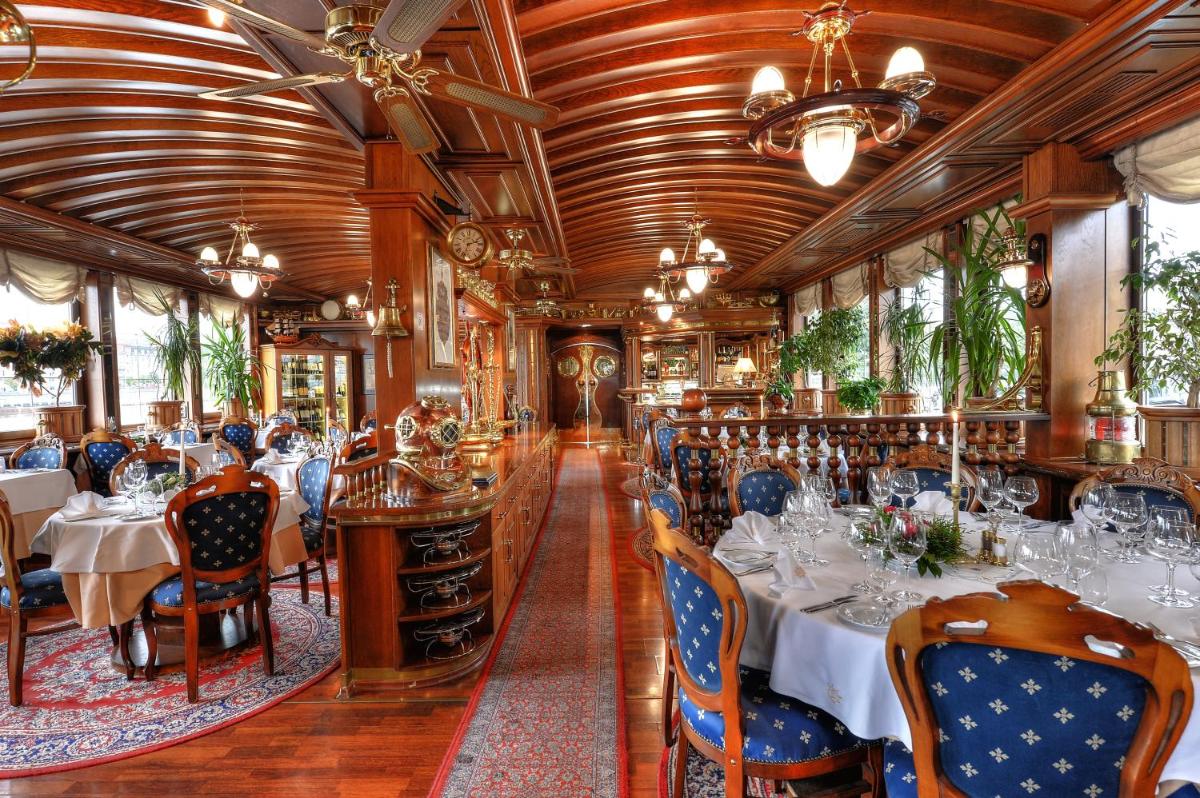 Image 3 of Admiral Botel