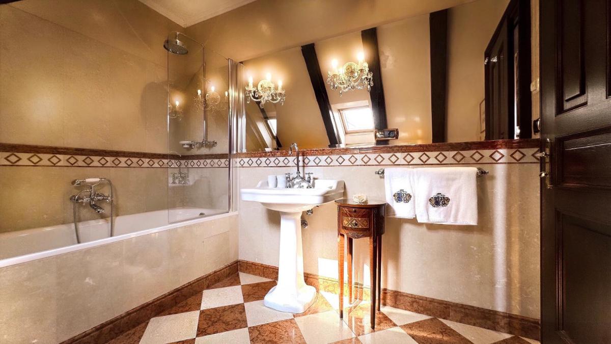 Image 4 of Alchymist Prague Castle Suites Hotel