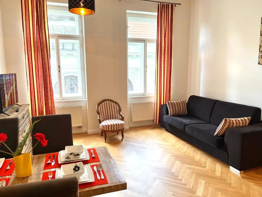 Amazing Apartment Zborovska