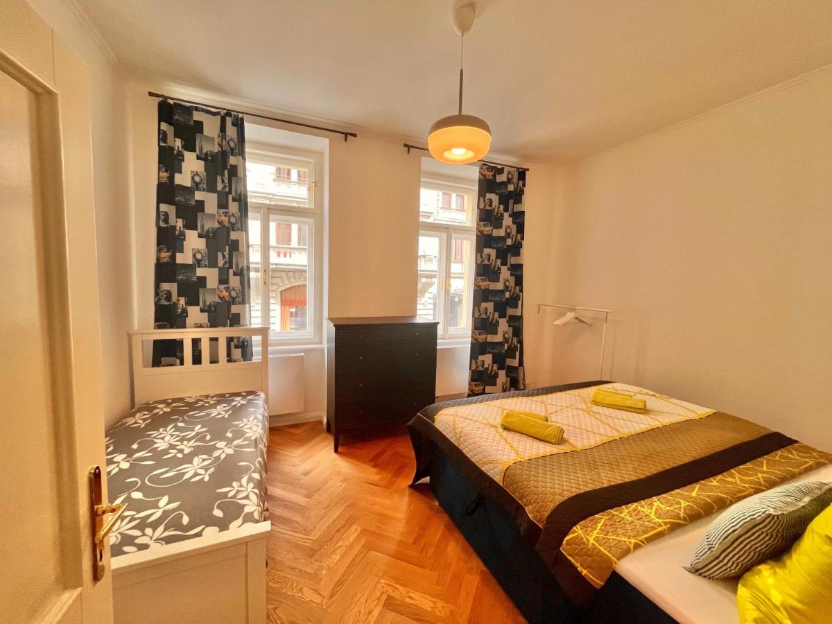 Image 1 of Amazing Apartment Zborovska