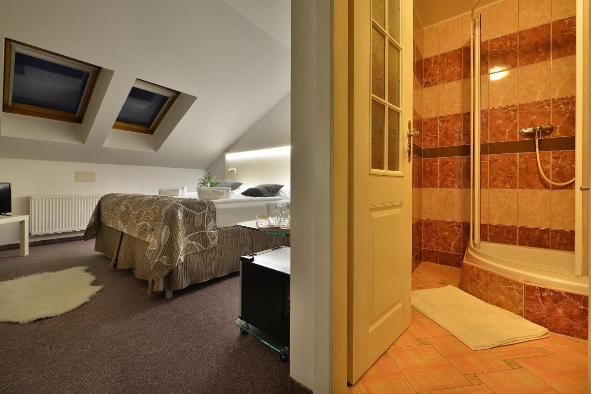 Image 2 of Anette Hotel
