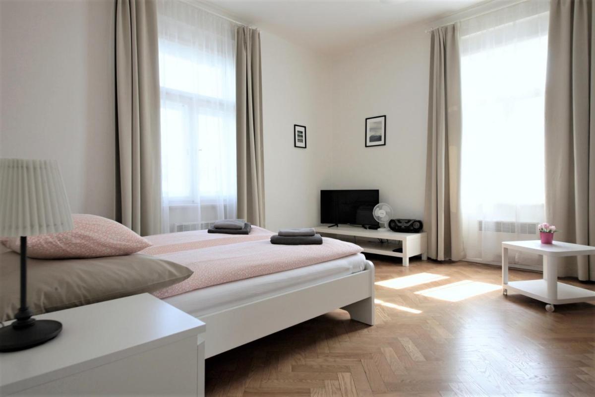 Image 4 of Angel City Aparthotel