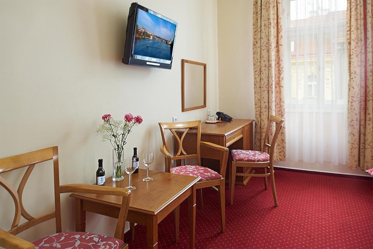 Image 3 of Anna Hotel