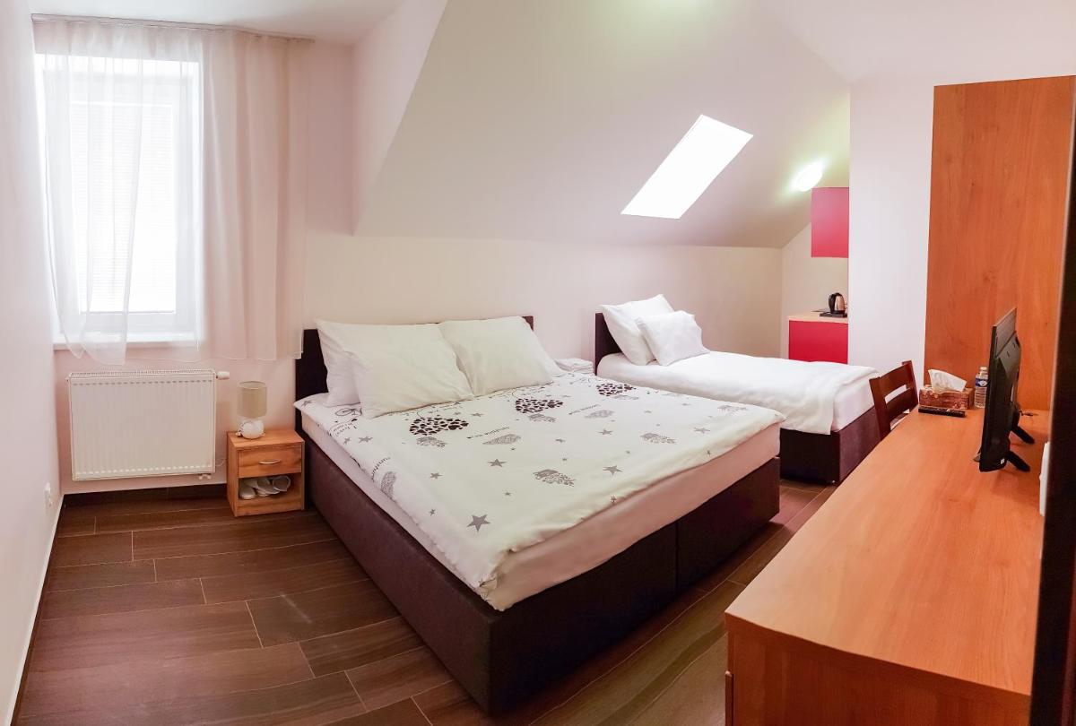 Image 1 of Apartment De Luna