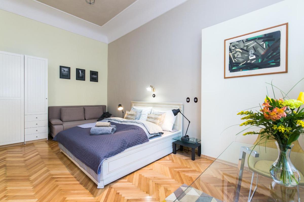 Image 6 of Apartment Nebovidy I – Historic centre – Terrace – Air Conditioning