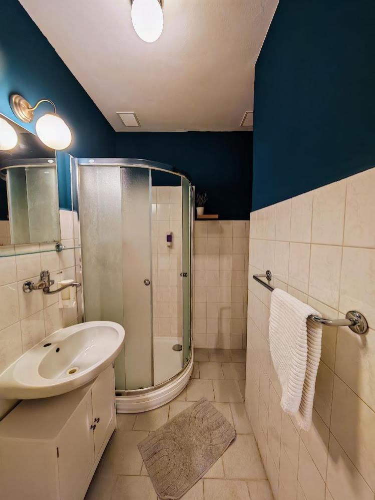 Image 3 of Apartment in Zizkov -301-