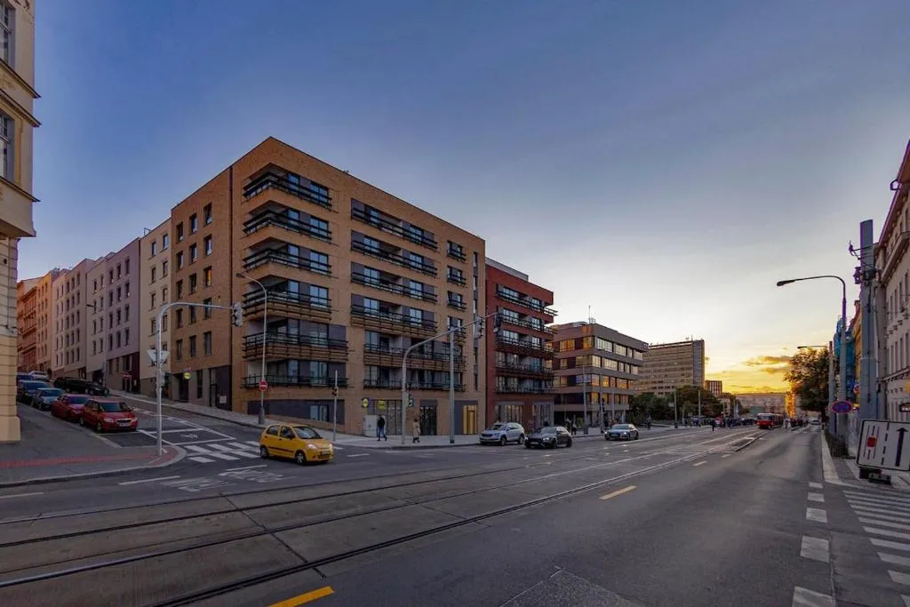 Apartment with Garage & Terrace