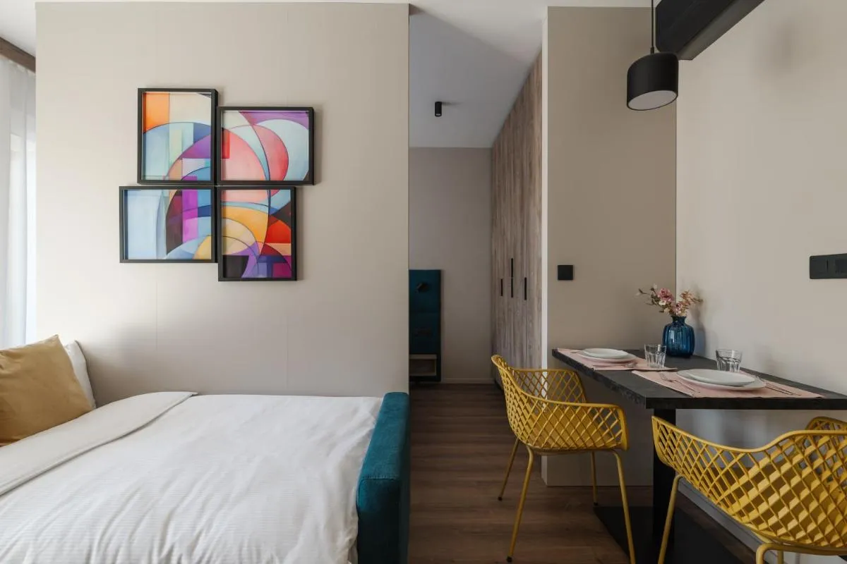 Avenue Apartments - 3