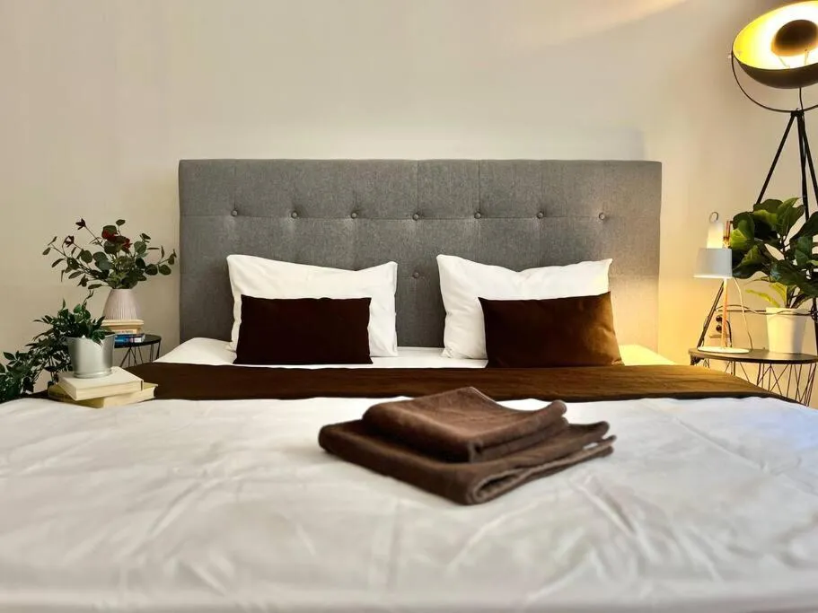 Beautiful New Town Apartment