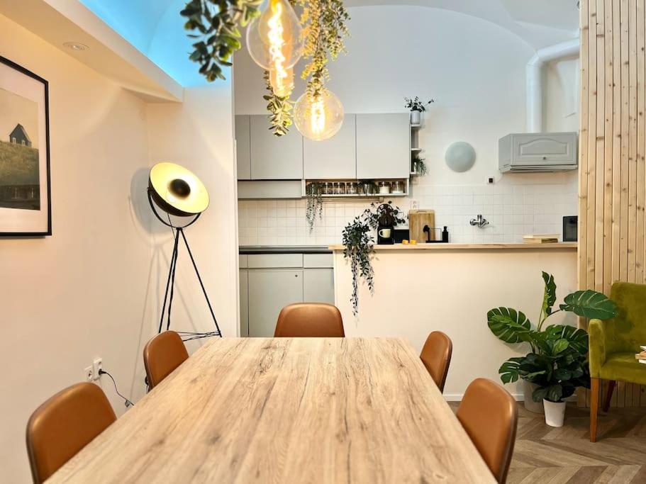 Image 3 of Beautiful New Town Apartment