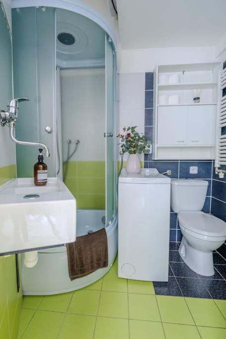 Image 6 of Beautiful New Town Apartment
