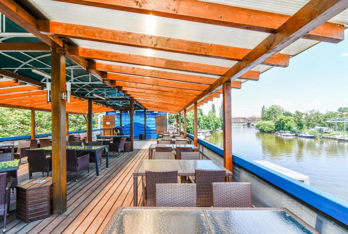 Image 5 of Botel Vodnik