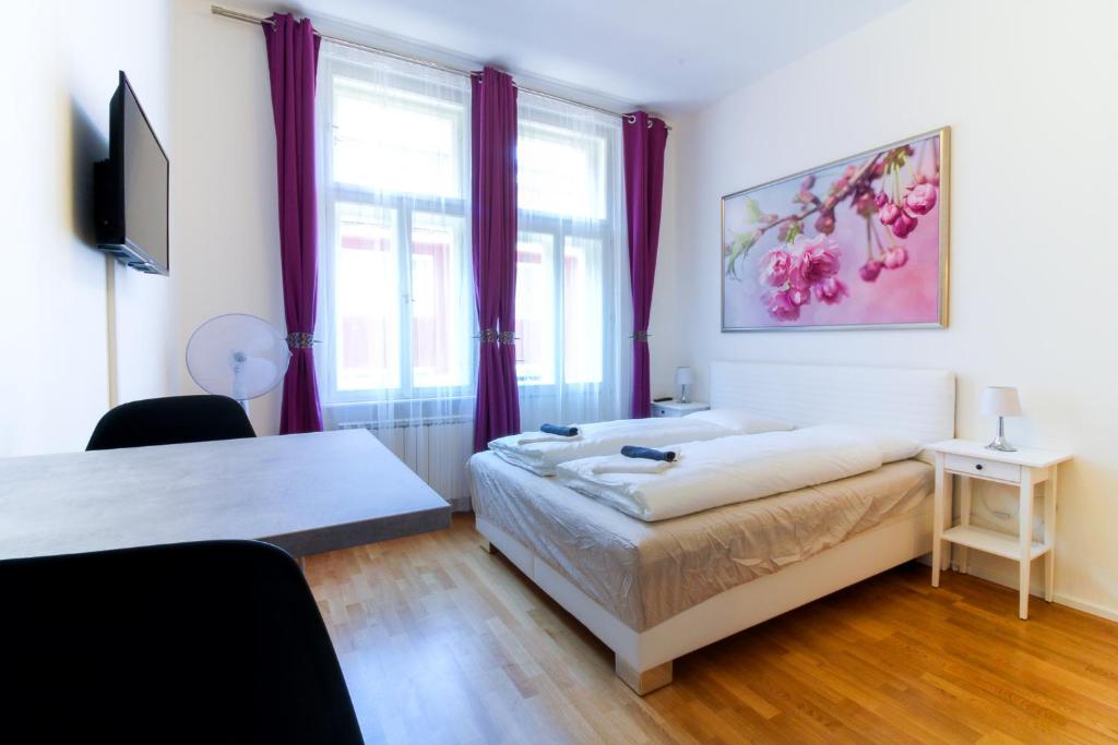 Image of Bouquet Apartments
