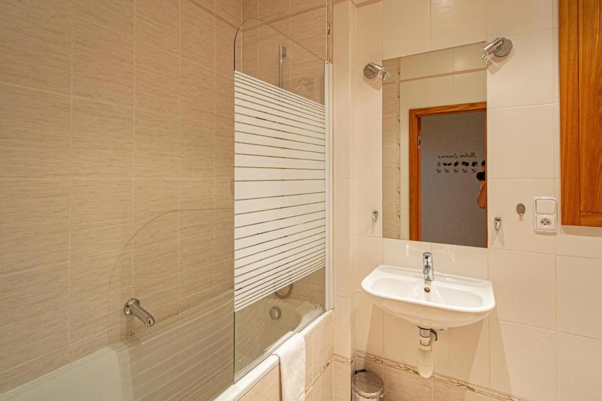 Bright Ruterra Apartment in the Heart of Prague - 3