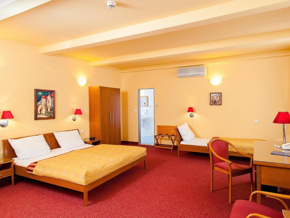 Image 1 of Cloister Inn Hotel