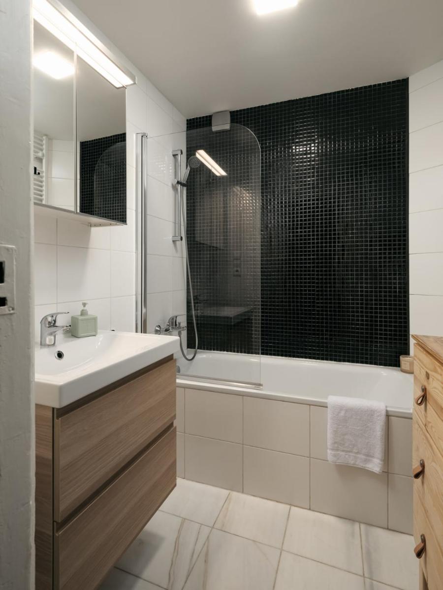 Image 5 of Comfortable and cosy apt a few steps from Dancing House and Naplavka Dance