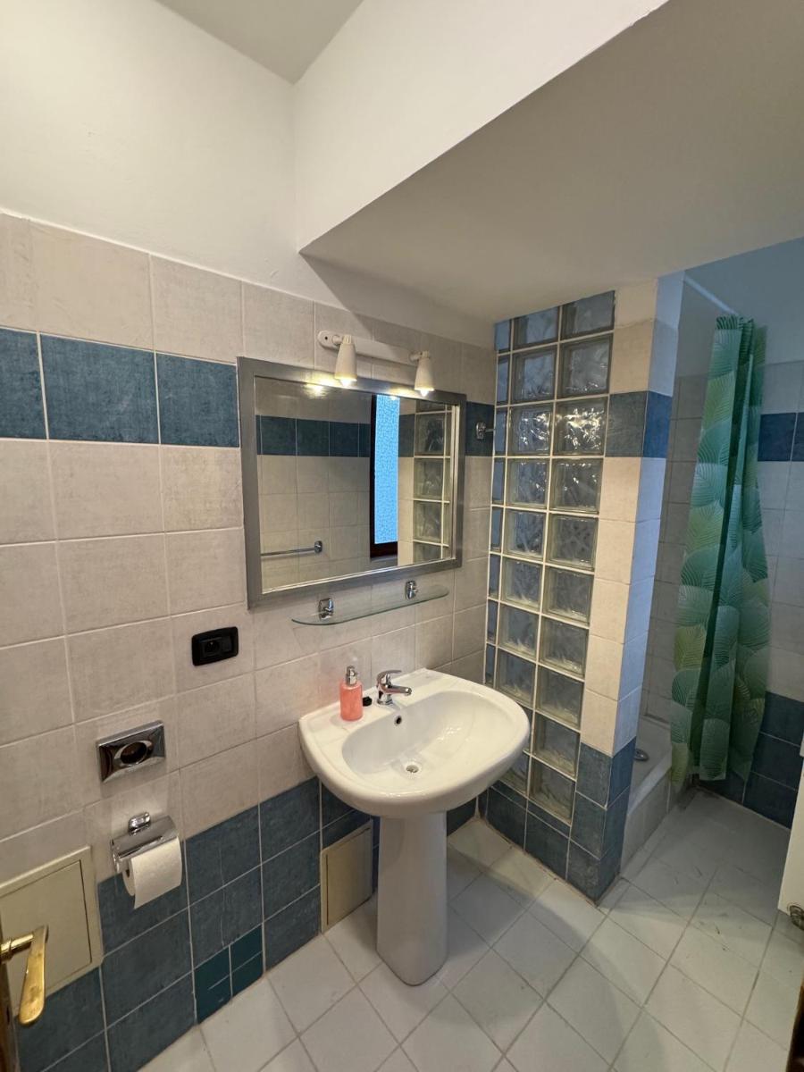 Image 6 of Cosy Studio with terrace near Florenc