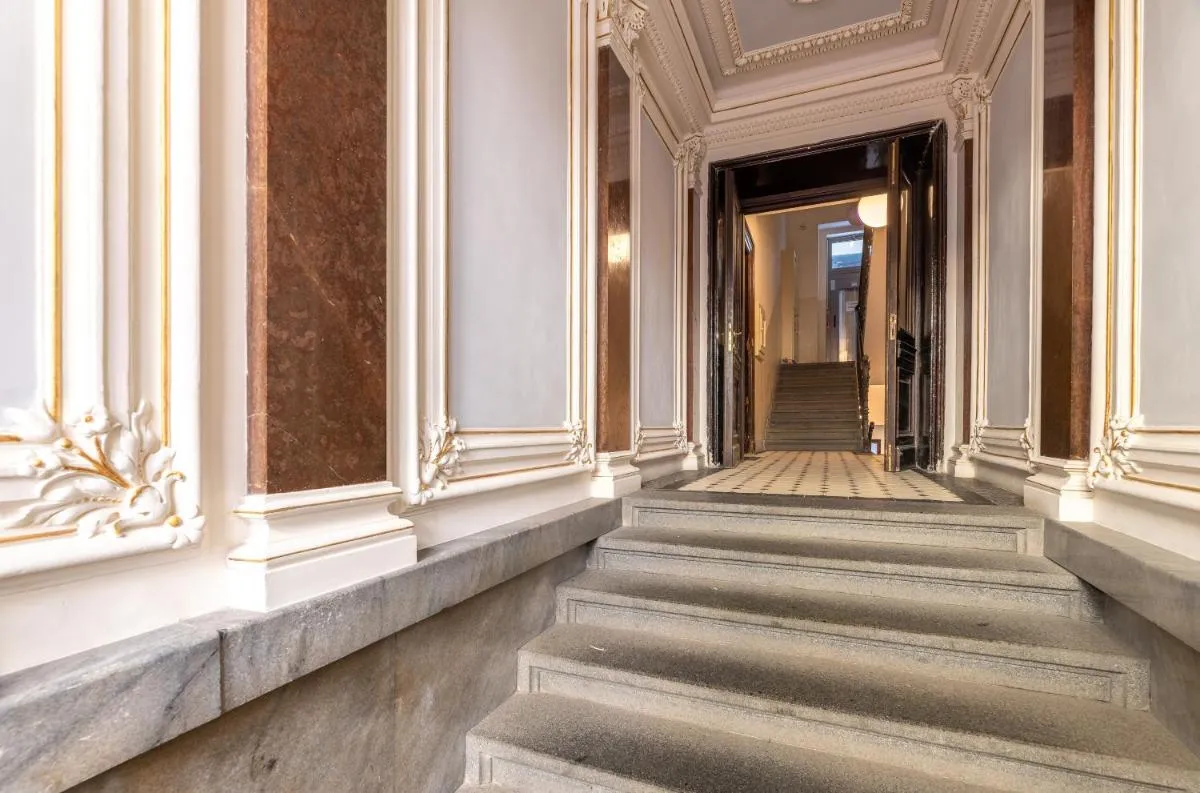 Cozy Apartment Close to Old Town Square - 2