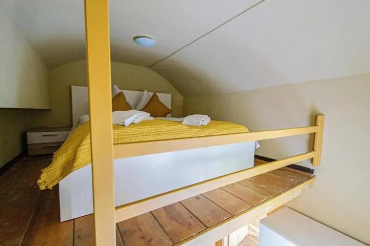 Cozy Homestay at Prague Main Station - 2