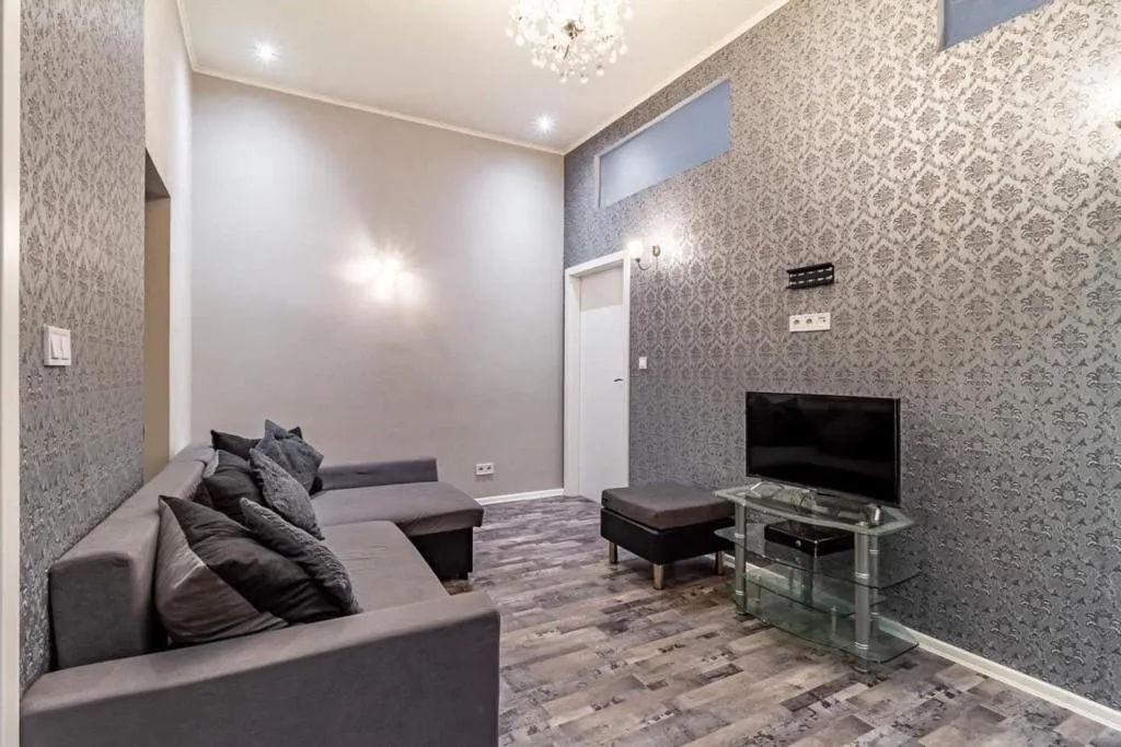 Cozy Homestay at Prague Main Station