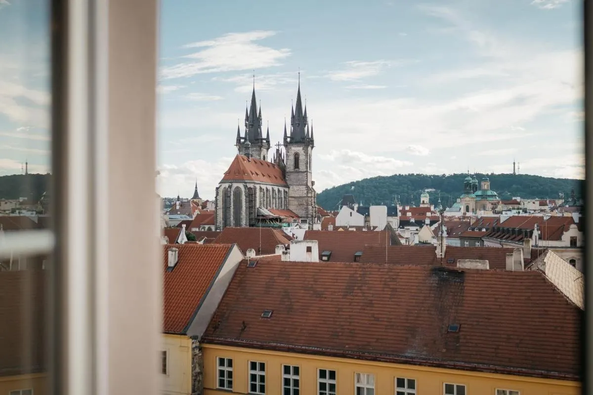 DOT 3 bdr Apartment with Tyn Cathedral View & AC - 3