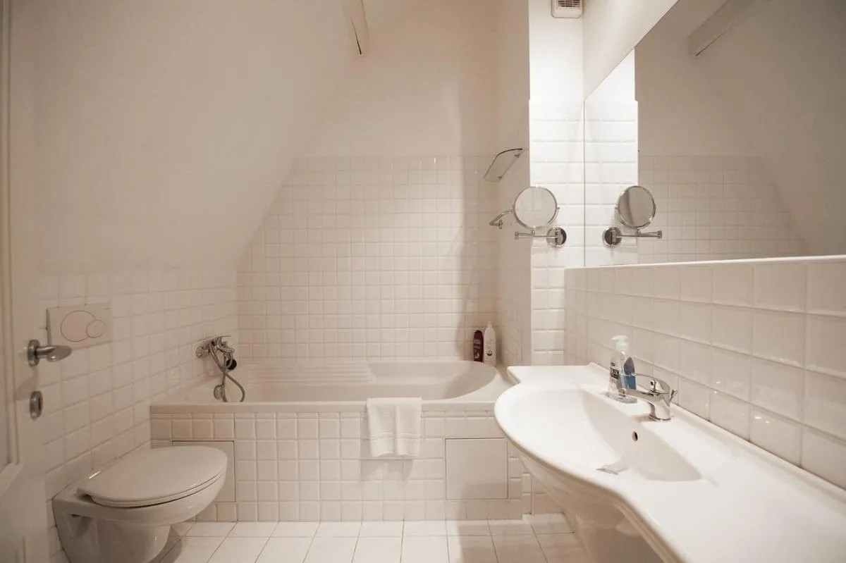 Eclectic Loft with Terrace - 3