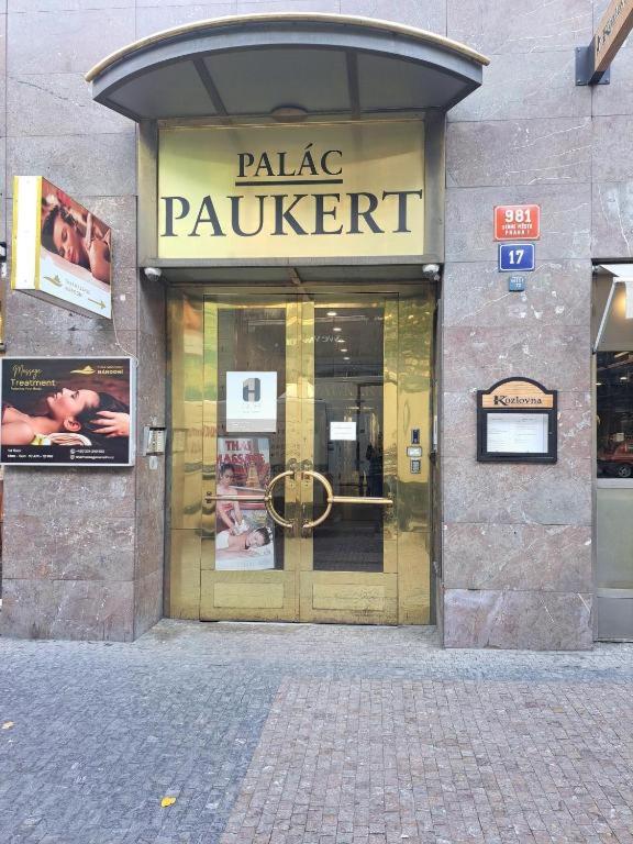 Image 4 of Enter City Center