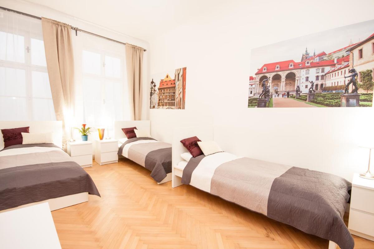 Image 5 of Fashion Loft
