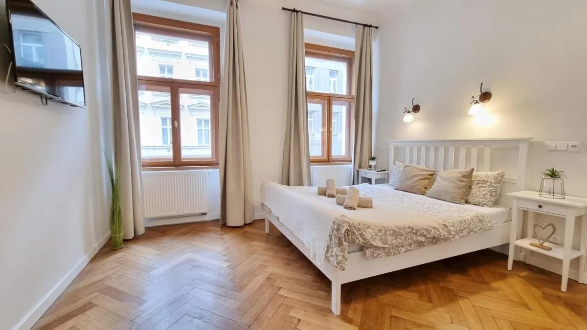 Finnem Rentals Florenc - 2