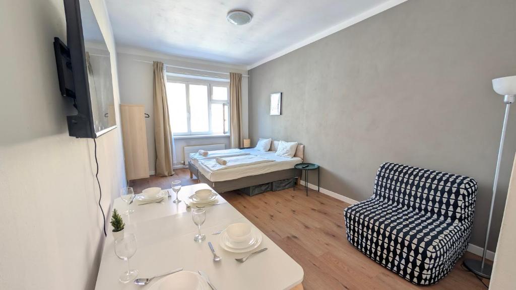 Image of Flat in Zizkov -302-