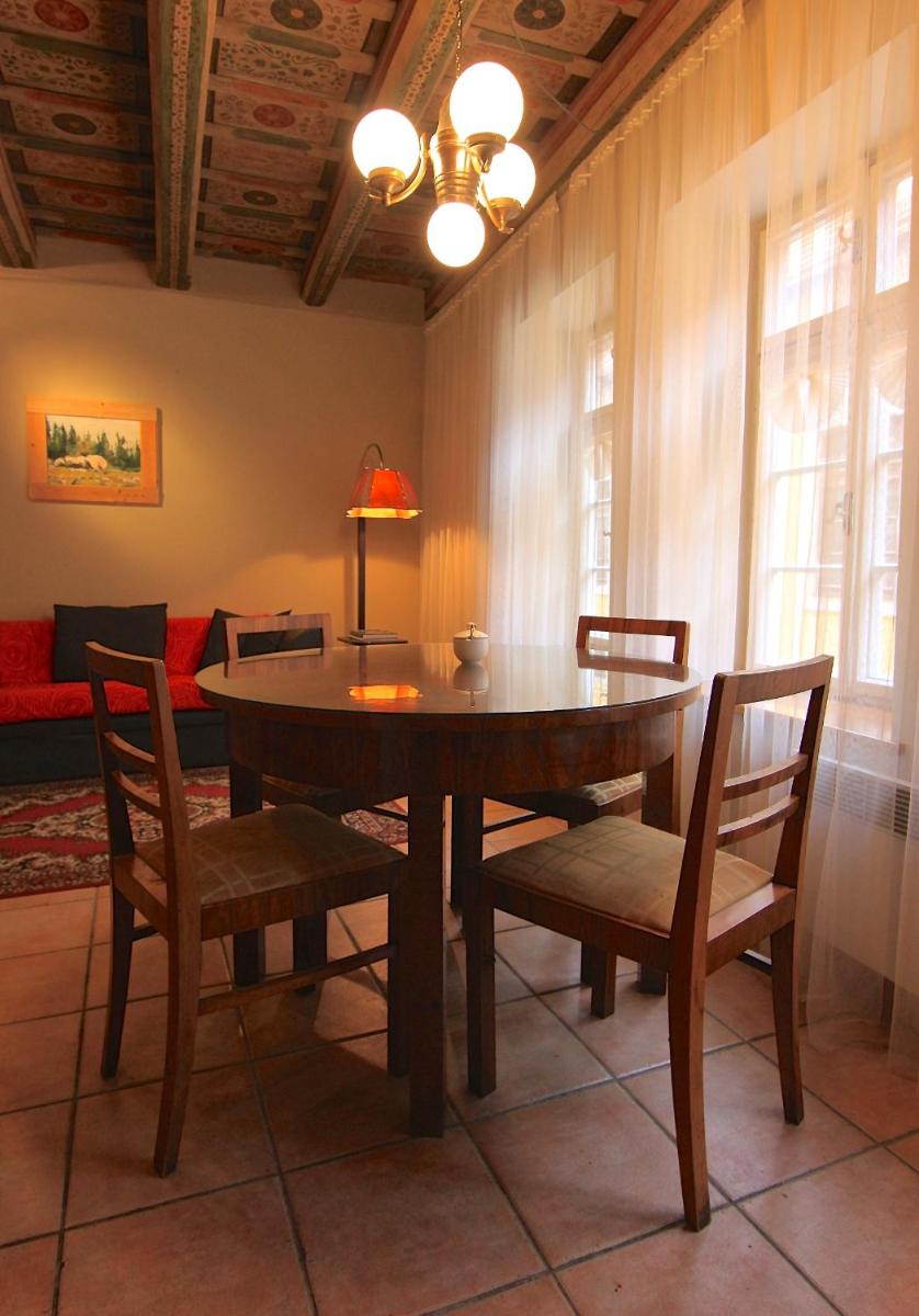 Image 3 of Historical apartment with balcony