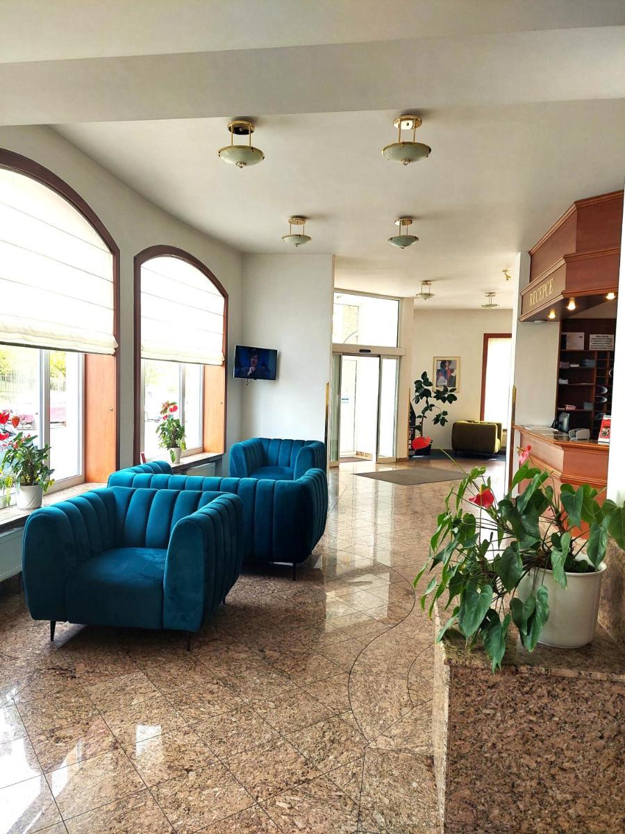 Image 3 of Hotel Avion
